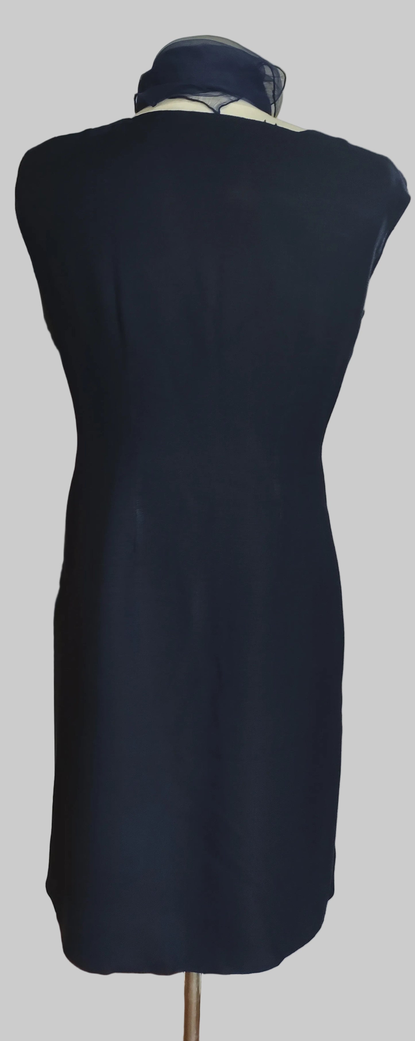 Robe vintage intemporelle bleue marine taille 38.