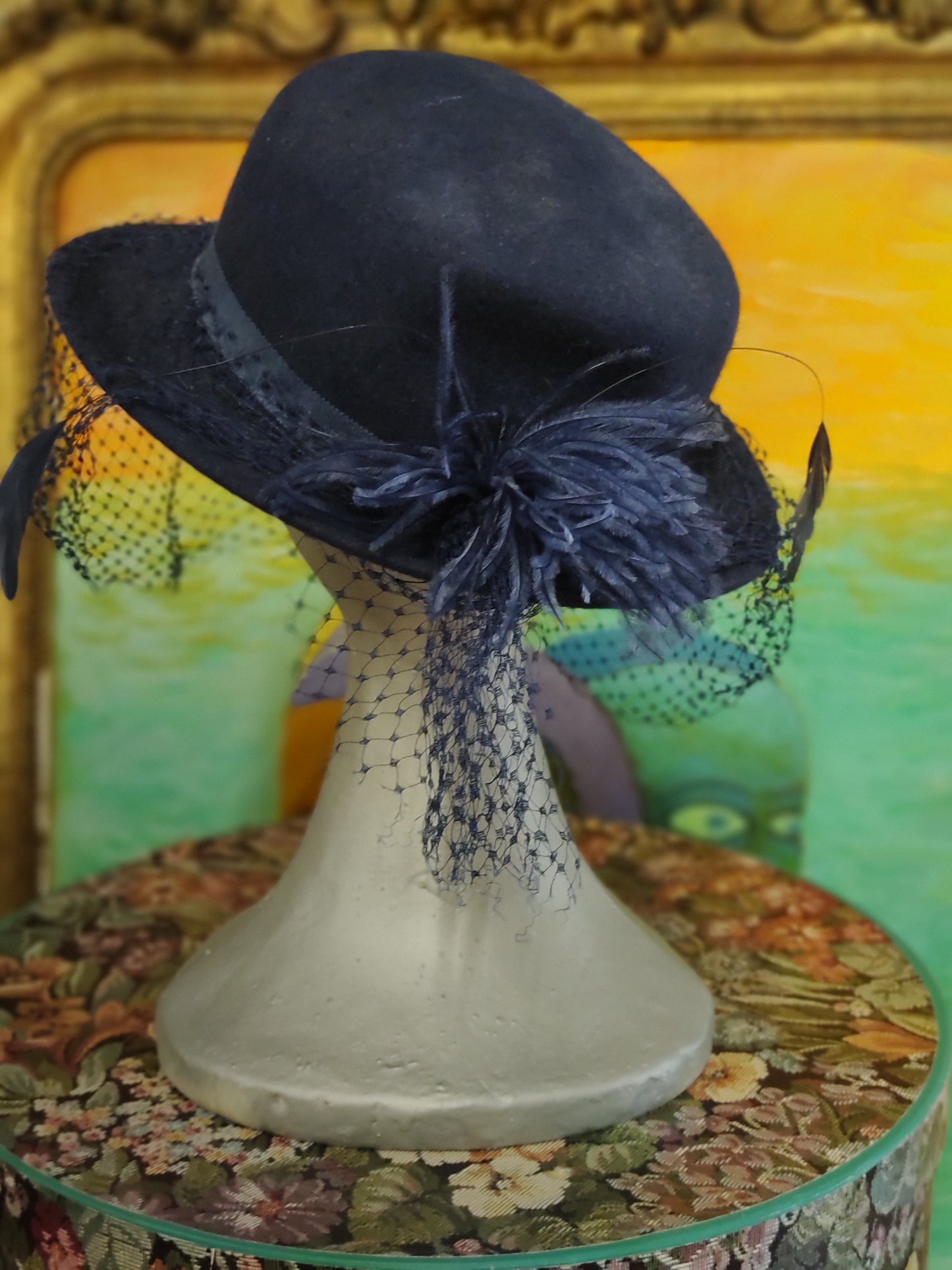 Chapeau à voilette vintage M'sieu Léon Montréal.