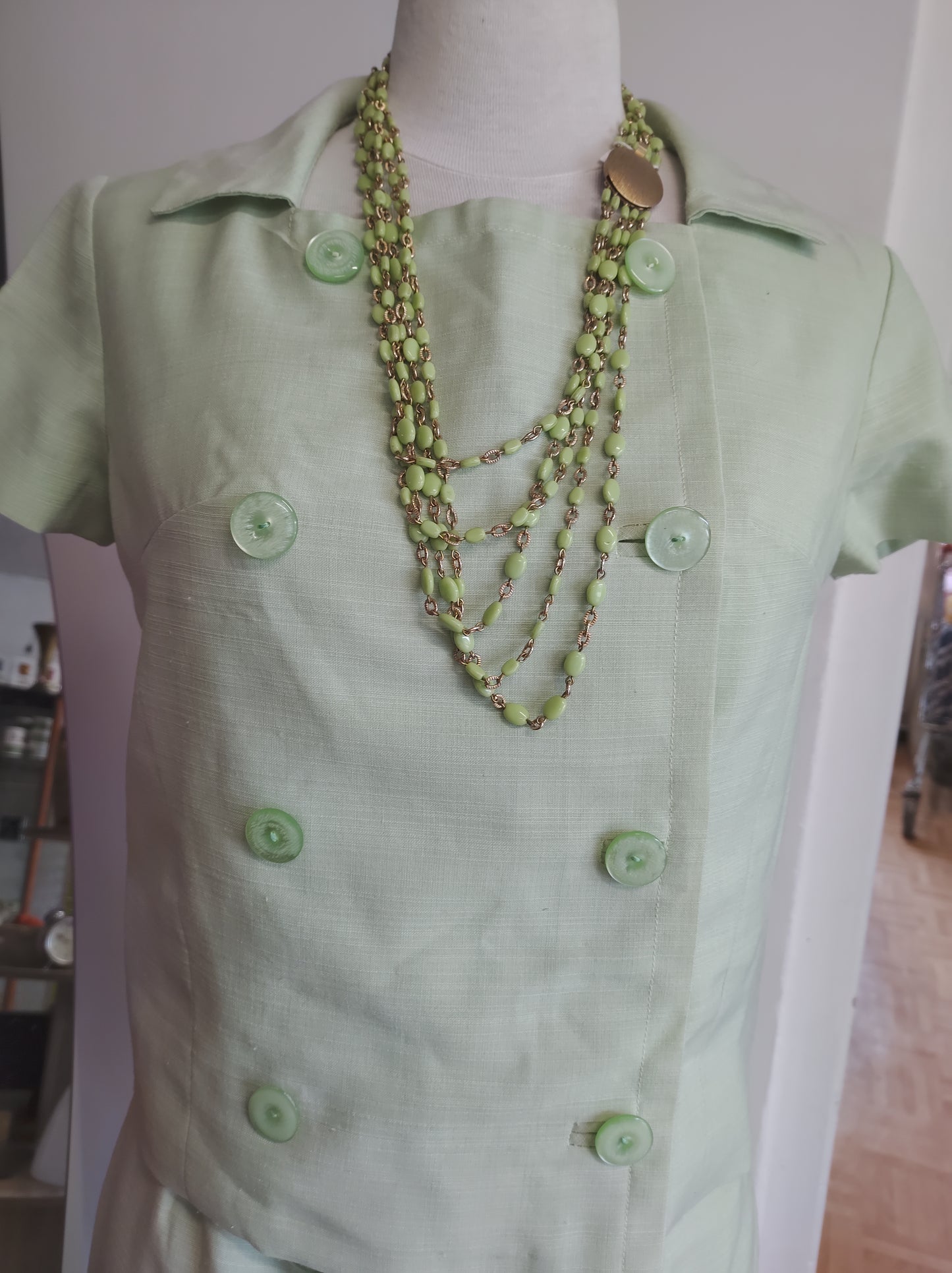 Tailleur vintage pistache. Taille 38