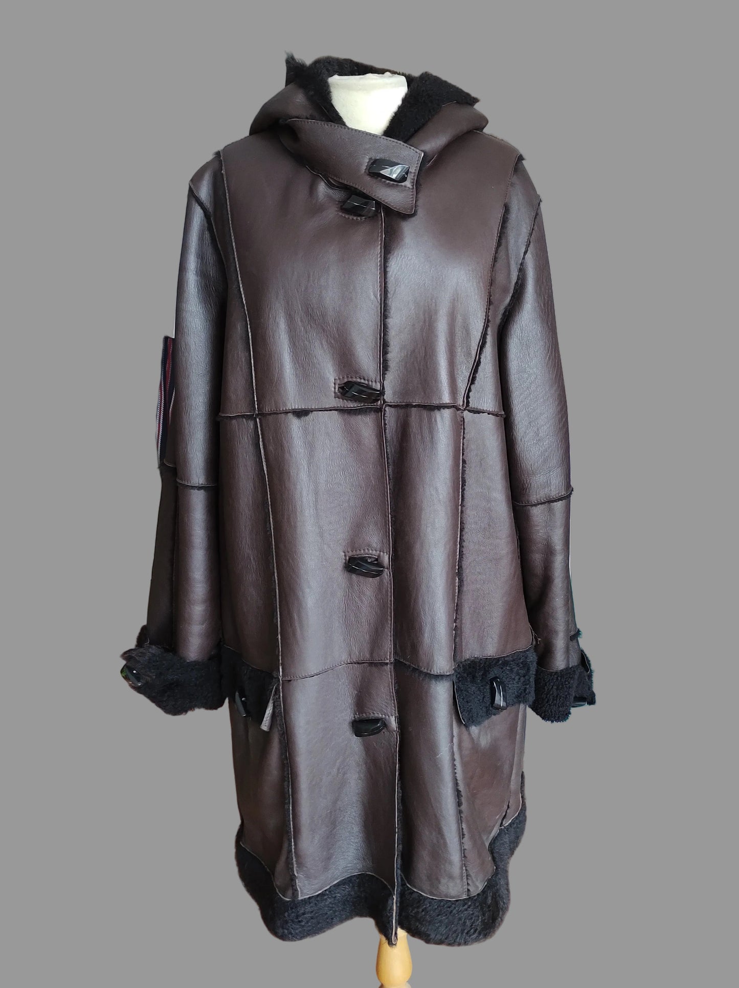 Manteau femme 100% agneau mérino de Nouvelle Zelande. Knight of New Zealand. Taille M