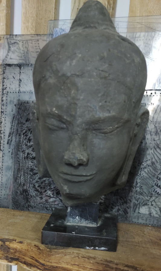 Moulage d'une tête de Bouddha Shakyamuni